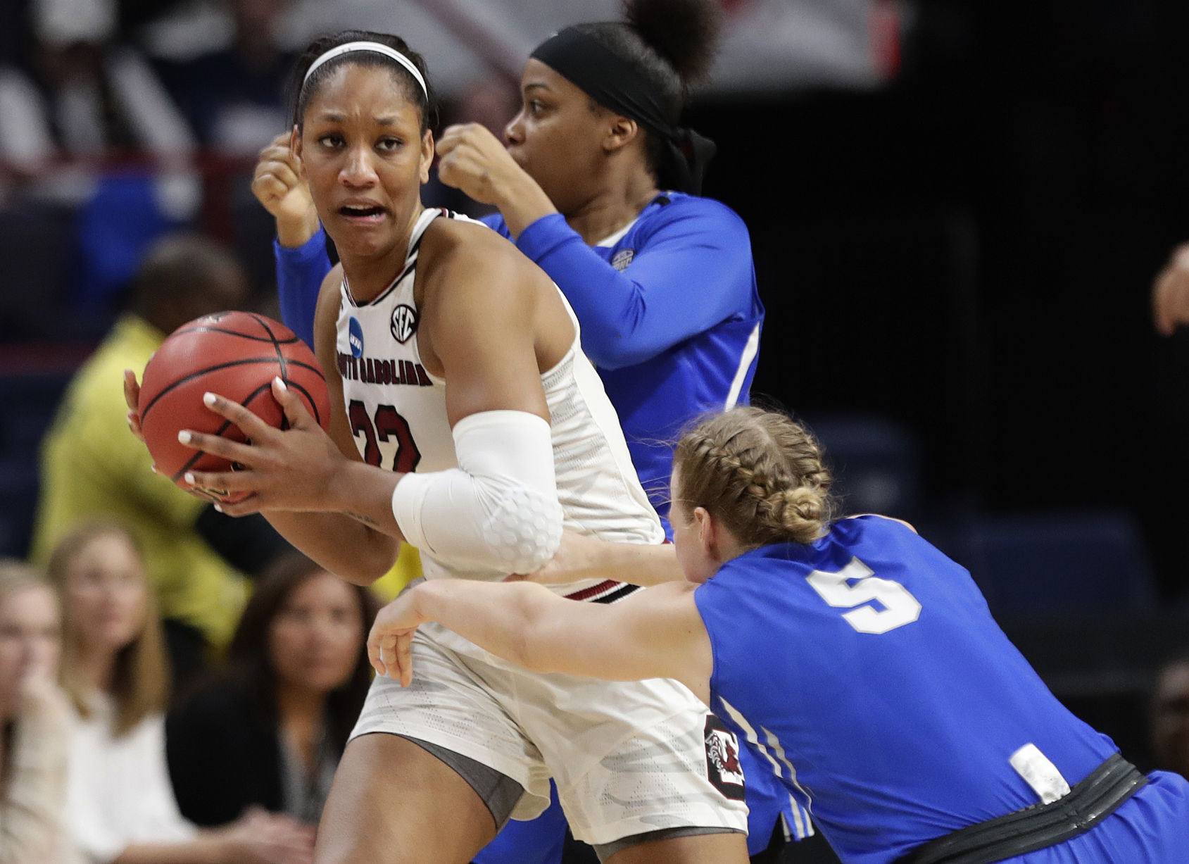 NCAA Buffalo South Carolina Basketball (copy)